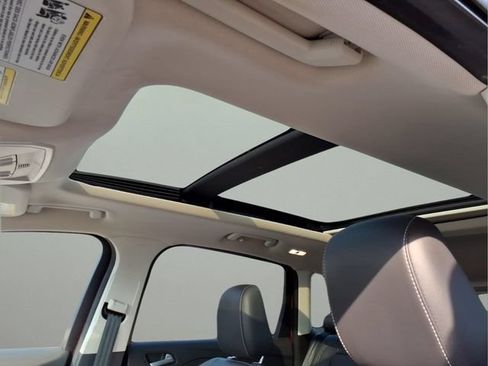 Used 2019 Ford Escape SEL AWD/4WD image 12