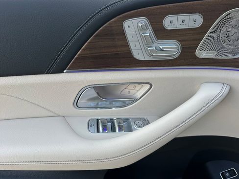 New 2025 Mercedes-Benz GLS 580 4MATIC image 22