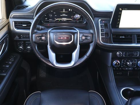 Used 2022 GMC Yukon SLT AWD/4WD image 10