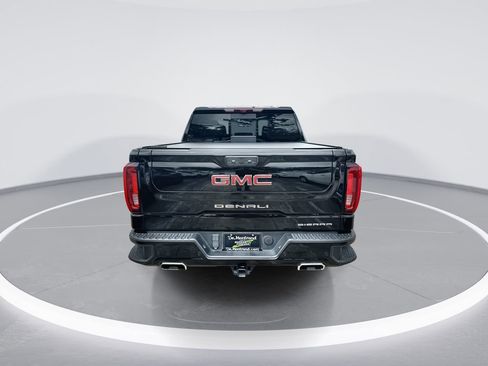 Used 2022 GMC Sierra 1500 Denali w/ Technology Package RWD image 7