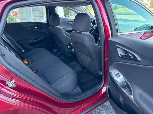 Used 2018 Chevrolet Malibu LT FWD image 25