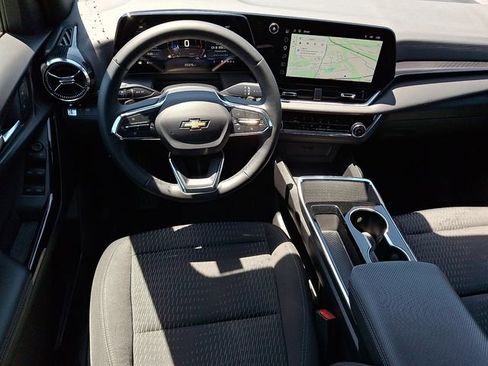 Used 2025 Chevrolet Equinox LT FWD image 11