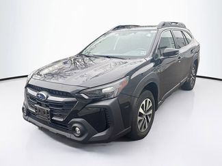 Used 2023 Subaru Outback Premium video 2