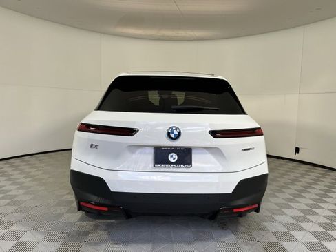 Used 2023 BMW iX xDrive50 w/ Premium Package image 6