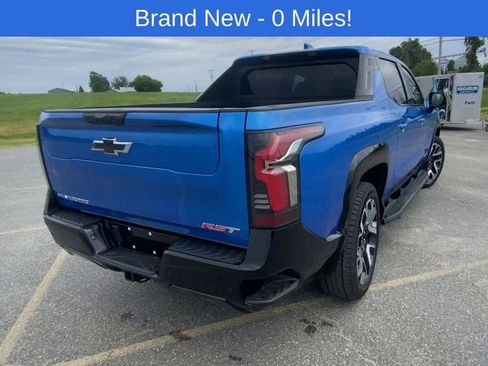 Used 2025 Chevrolet Silverado EV RST AWD/4WD image 75