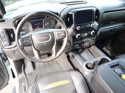 Used 2019 GMC Sierra 1500 AT4 w/ AT4 Premium Package image 12