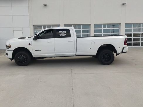 Used 2024 RAM 3500 Laramie w/ Night Edition AWD/4WD image 6