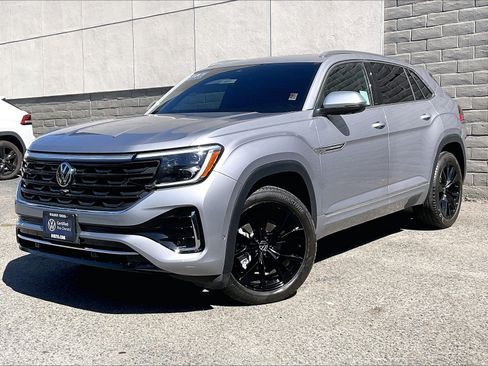 Certified 2024 Volkswagen Atlas Cross Sport SEL Premium R-Line AWD/4WD image 12