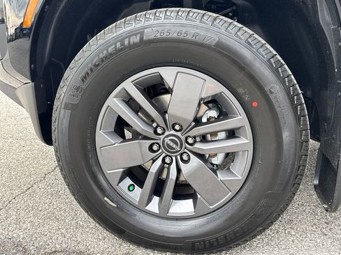 New 2026 Nissan Frontier SV w/ All-Weather Content Package AWD/4WD image 27