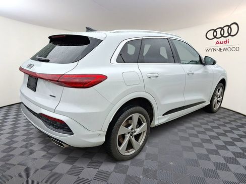 Certified 2025 Audi Q5 Premium AWD/4WD image 6