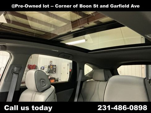 Used 2024 Acura RDX SH-AWD w/ Advance Package image 21