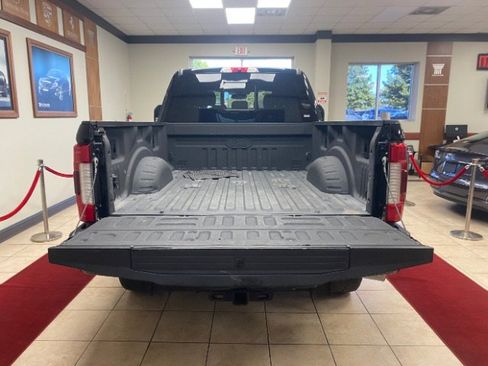 Used 2018 Ford F250 Platinum w/ Platinum Ultimate Package image 12