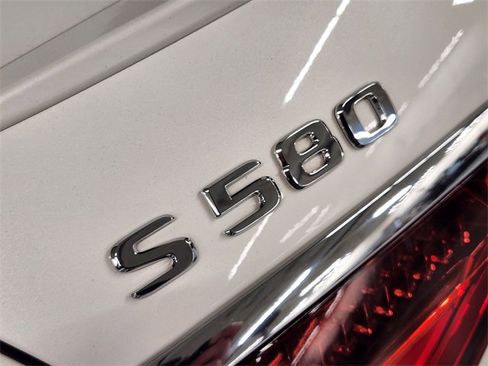 Used 2022 Mercedes-Benz S 580 4MATIC Sedan image 13
