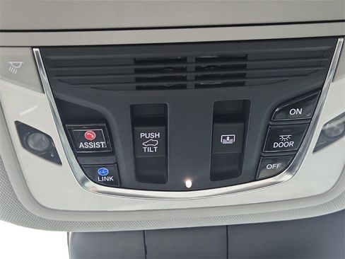 Used 2019 Acura RDX Advance Package image 39