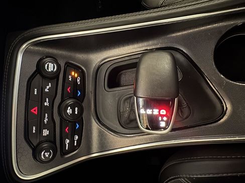Used 2016 Dodge Challenger SXT Plus RWD image 21