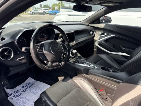 Used 2017 Chevrolet Camaro LT w/ RS Package RWD image 7