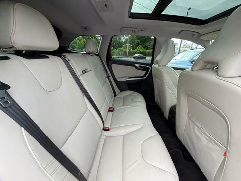 Used 2015 Volvo XC60 T6 Platinum AWD/4WD image 45