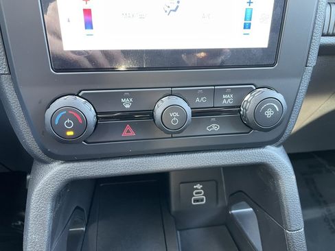 New 2025 Ford Ranger XL image 11