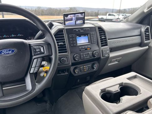 Used 2020 Ford F350 XL w/ Power Equipment Group image 22