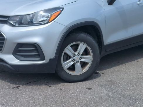 Used 2022 Chevrolet Trax LS w/ Tint and Cruise Package AWD/4WD image 2