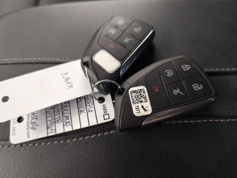 Used 2026 Buick Enclave Sport Touring AWD/4WD image 27