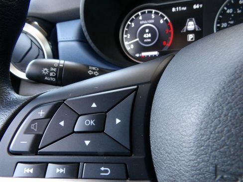 Used 2025 Nissan Versa SV w/ Trunk Package image 24