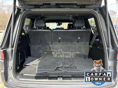 Used 2024 Jeep Wagoneer Series II w/ Flexible Seating Group AWD/4WD image 14