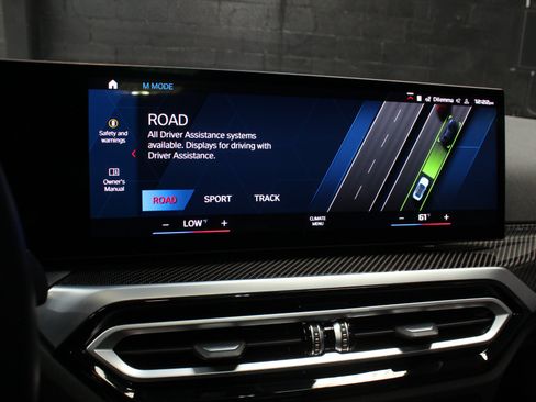 Used 2024 BMW M2 RWD image 65