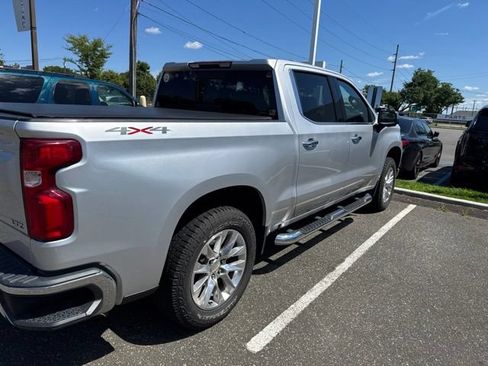Used 2020 Chevrolet Silverado 1500 LTZ w/ LTZ Plus Package AWD/4WD image 2