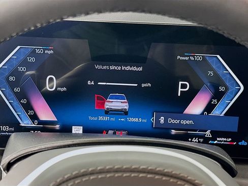 Certified 2025 BMW X7 xDrive40i w/ Executive Package image 12