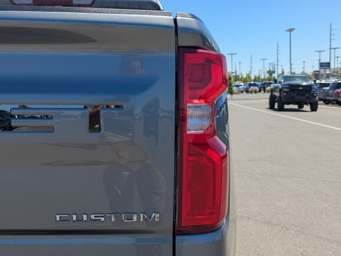 Certified 2020 Chevrolet Silverado 1500 Custom Trail Boss w/ Custom Convenience Package AWD/4WD image 42