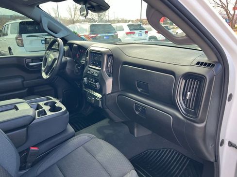 Used 2022 Chevrolet Silverado 1500 Custom image 27