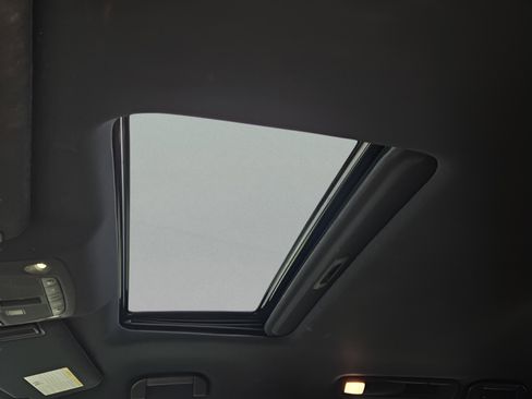 Used 2024 INFINITI QX80 Sensory image 38