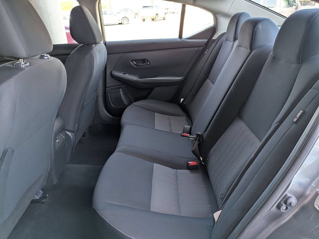 Used 2025 Nissan Sentra SV FWD image 27