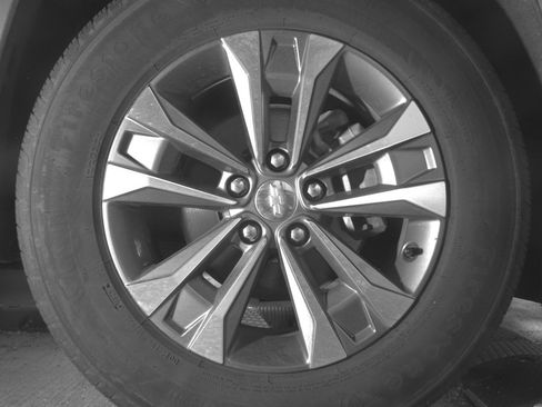 Used 2025 Chevrolet Equinox LT image 13