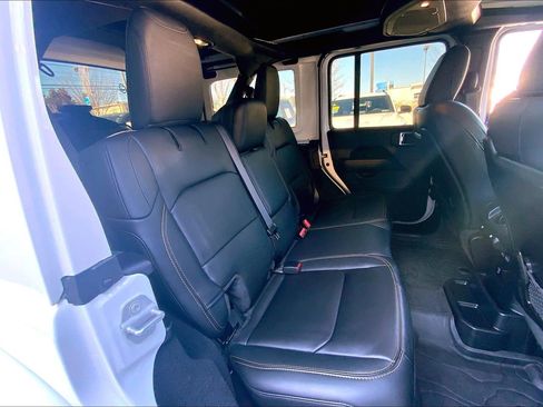 Used 2025 Jeep Wrangler Unlimited Rubicon 392 AWD/4WD image 29