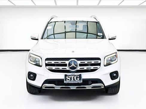 Used 2023 Mercedes-Benz GLB 250 w/ Premium Package image 2