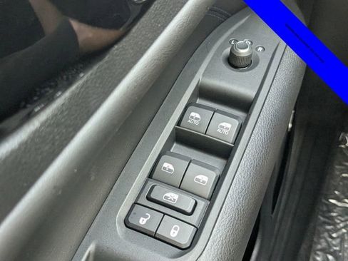 New 2025 Jeep Compass Latitude w/ Sun & Sound Group image 20