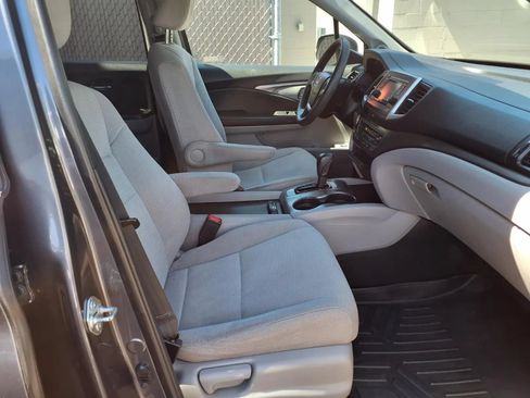 Used 2018 Honda Pilot LX image 23