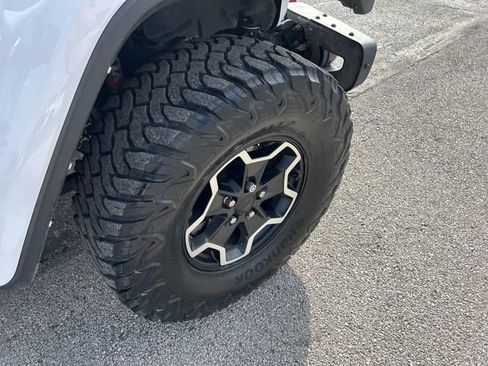 Used 2022 Jeep Gladiator Rubicon w/ LED Lighting Group image 20