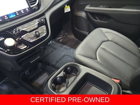Used 2026 Chrysler Pacifica Select AWD/4WD image 26