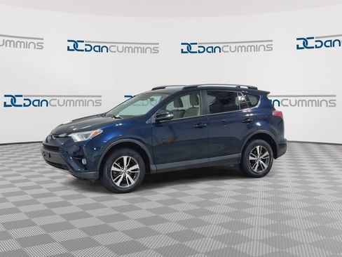 Used 2018 Toyota RAV4 XLE w/ Plus Extra Value Package AWD/4WD image 4