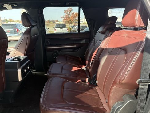 Used 2024 Ford Expedition Max Limited image 13