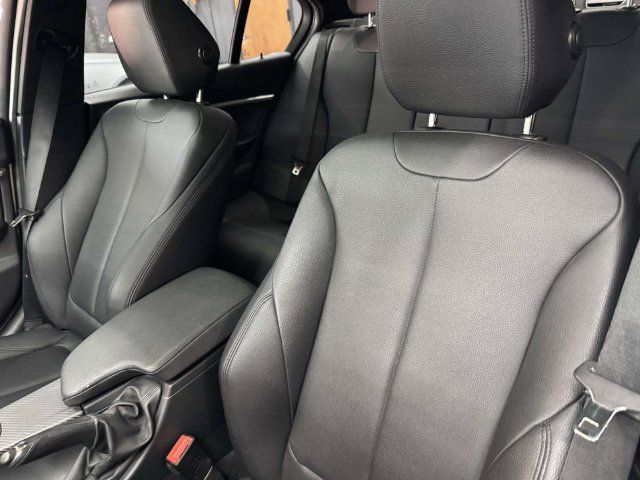 Used 2016 BMW 340i xDrive Sedan w/ Technology Package AWD/4WD image 31