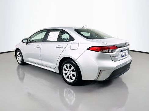 Used 2024 Toyota Corolla LE FWD image 8
