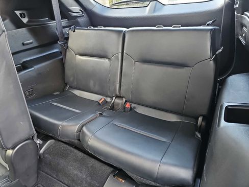 Used 2024 Mitsubishi Outlander SE image 10