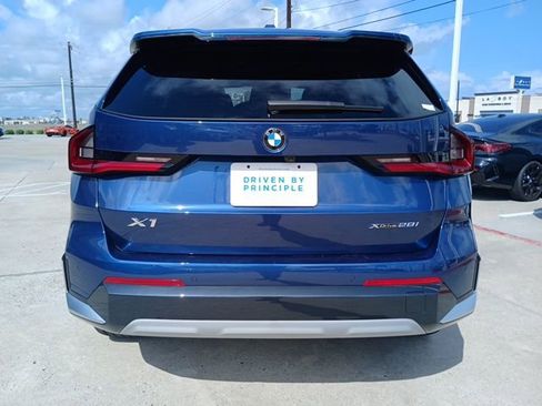 New 2025 BMW X1 xDrive28i w/ Technology Package image 8