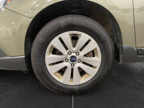 Used 2019 Subaru Outback 2.5i Premium AWD/4WD image 14