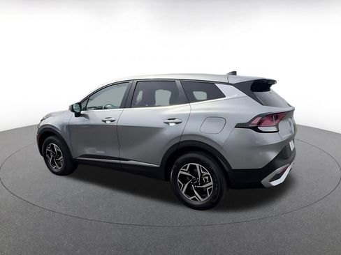 Used 2025 Kia Sportage LX image 10
