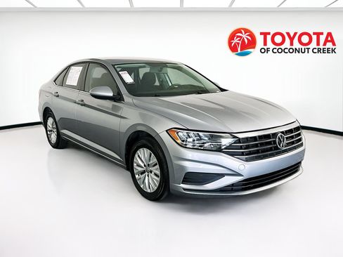 Used 2019 Volkswagen Jetta S w/ Driver Assistance Package FWD image 1